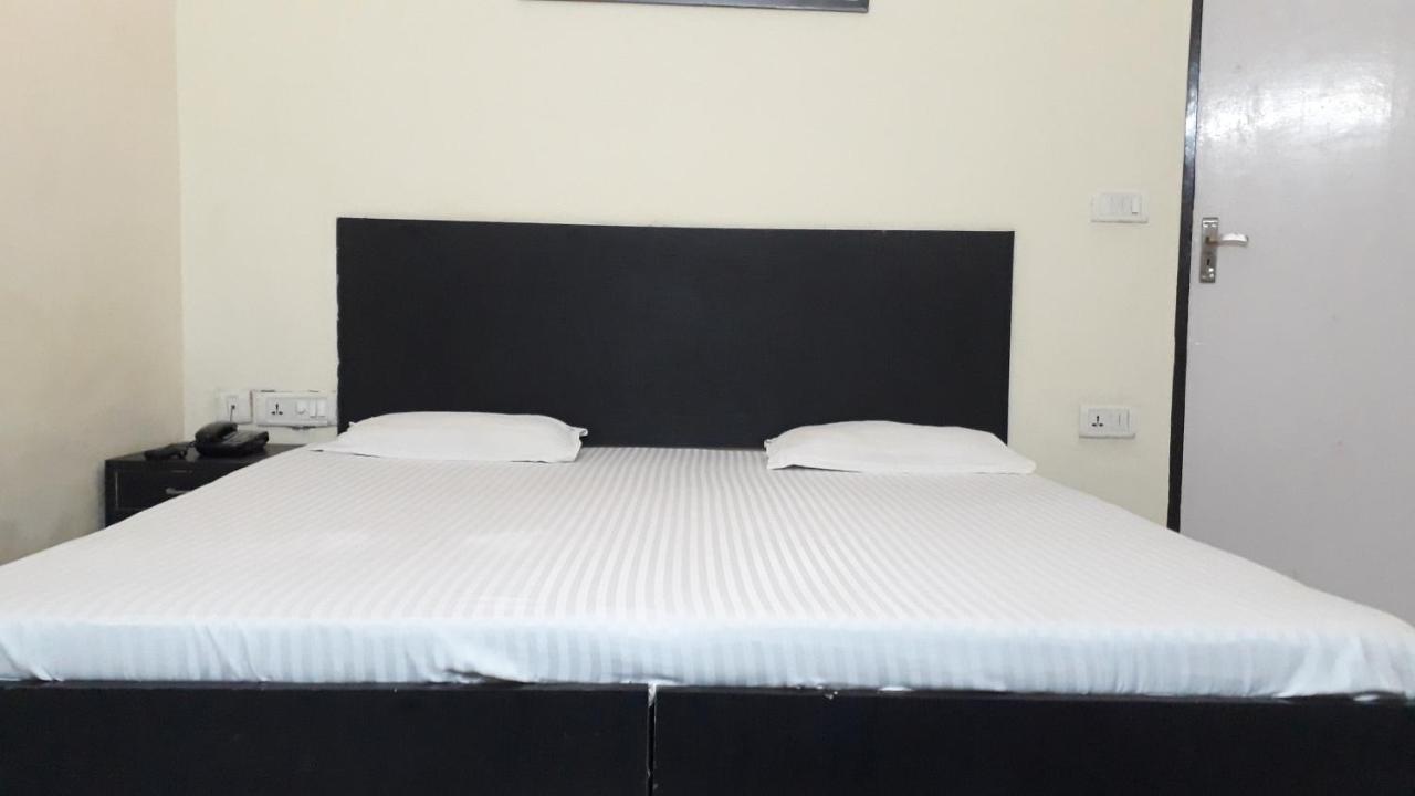 Fabhotel Sarwan Agra  Buitenkant foto