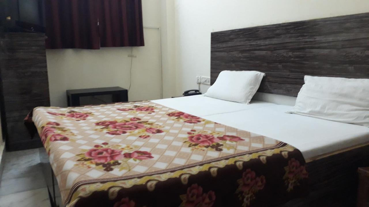 Fabhotel Sarwan Agra  Buitenkant foto
